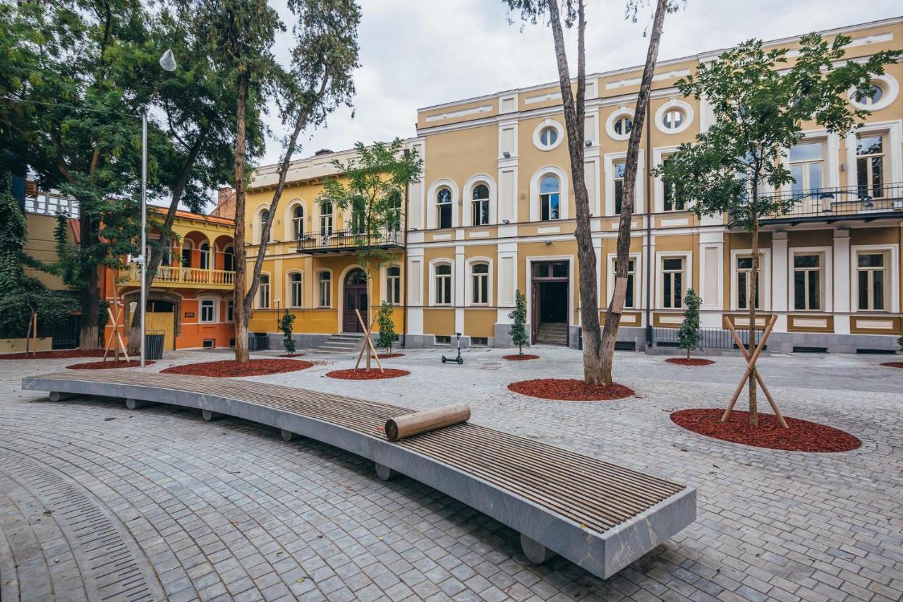 Vintage Hotel Тбилиси Екстериор снимка