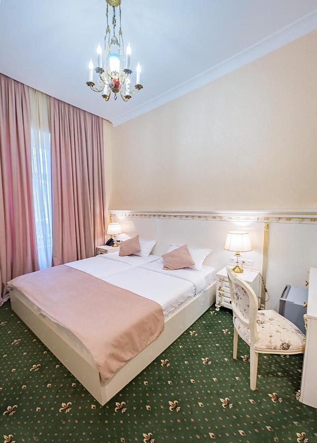 Vintage Hotel Тбилиси Екстериор снимка