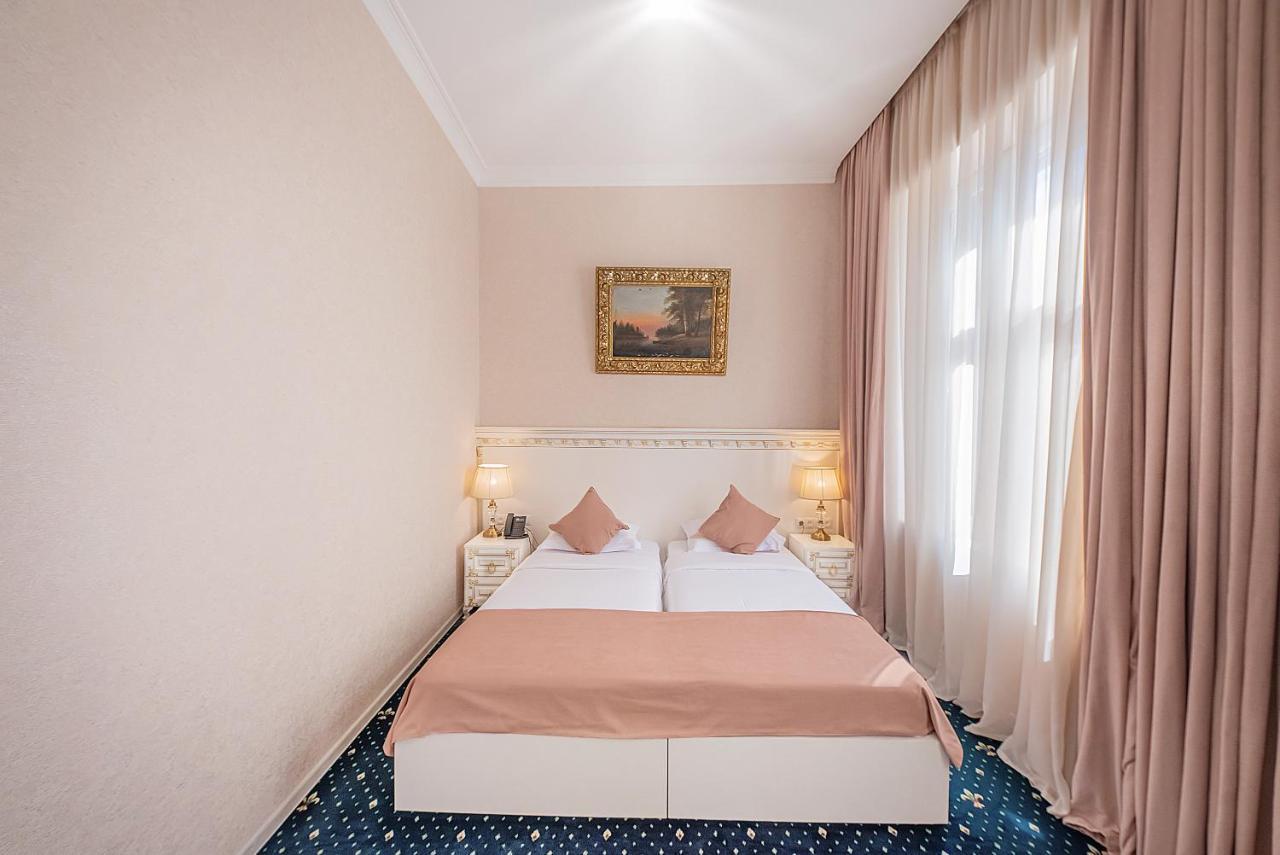 Vintage Hotel Тбилиси Екстериор снимка