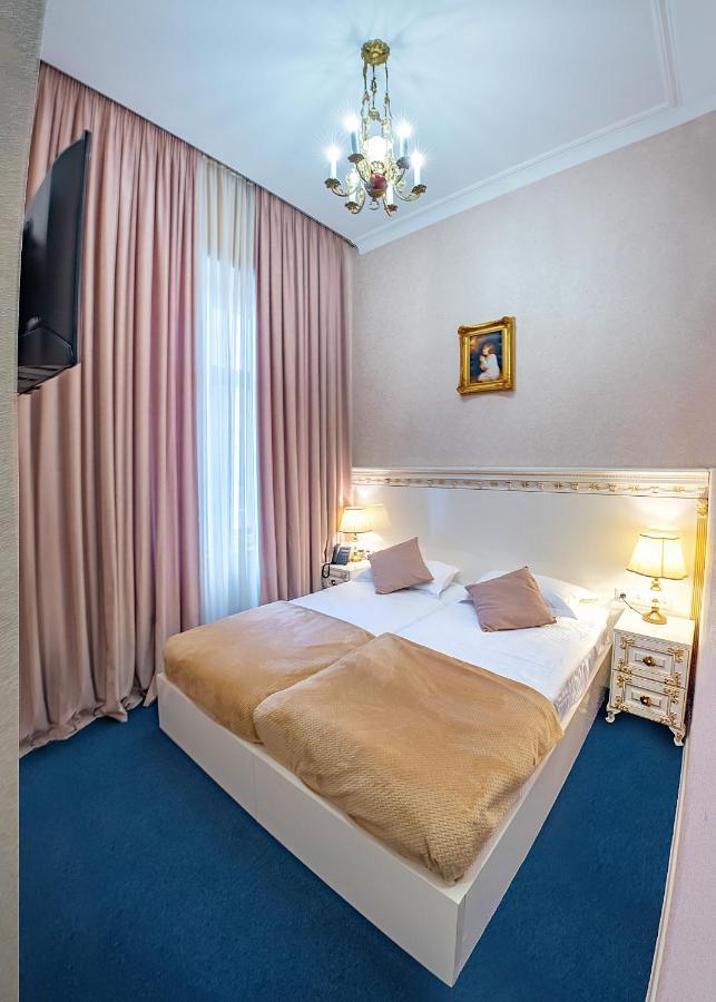 Vintage Hotel Тбилиси Екстериор снимка