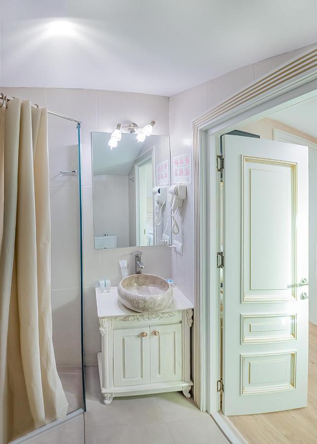 Vintage Hotel Тбилиси Екстериор снимка